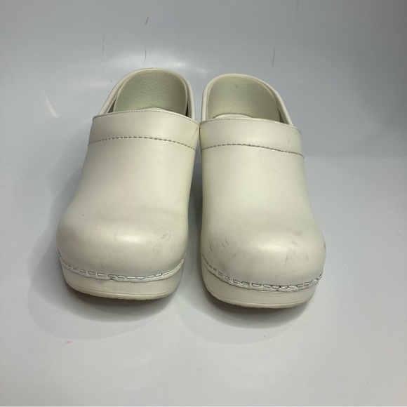 Dansko professional white box clog slip on clogs nursing size 37 - Picture 3 of 8